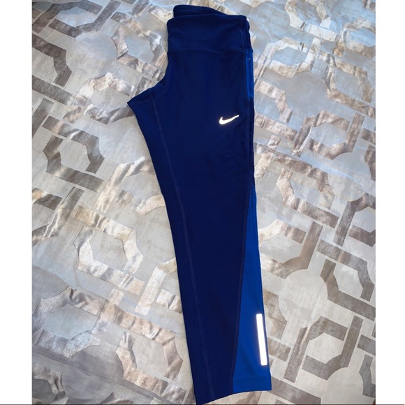 🔥 SALE NIKE Dri-Fit Blue Racer Crop Leggings - Picture 4 of 7